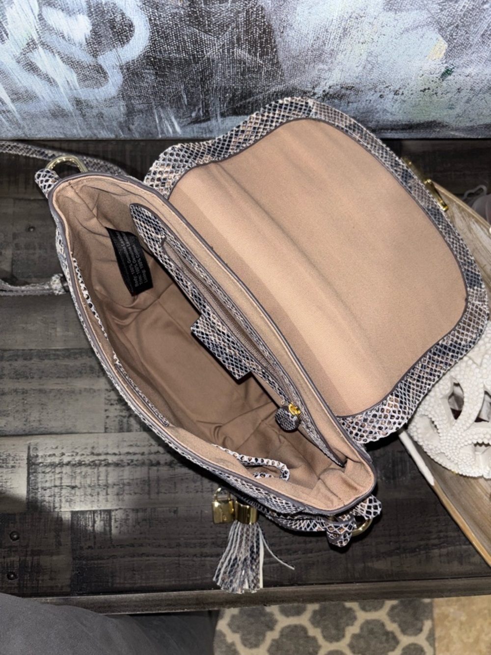 G.I.L.I. Leather Printed Saddle Bag Black Python Snake​​ - Picture 8 of 12